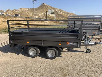 Remolque 2 ejes con rueda R10